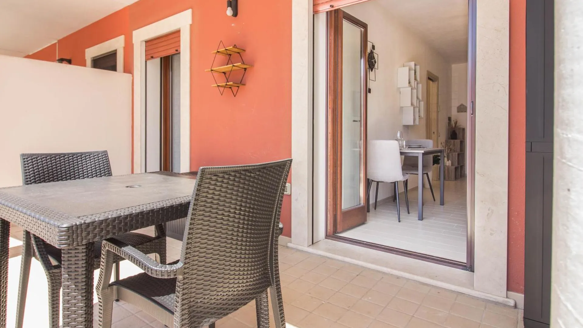 Cozy Apartment With Terrace Near The Airport! Olbia 0*,  Italy