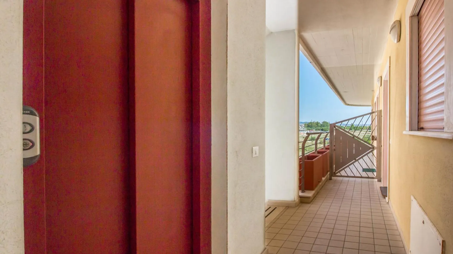Cozy Apartment With Terrace Near The Airport! Olbia