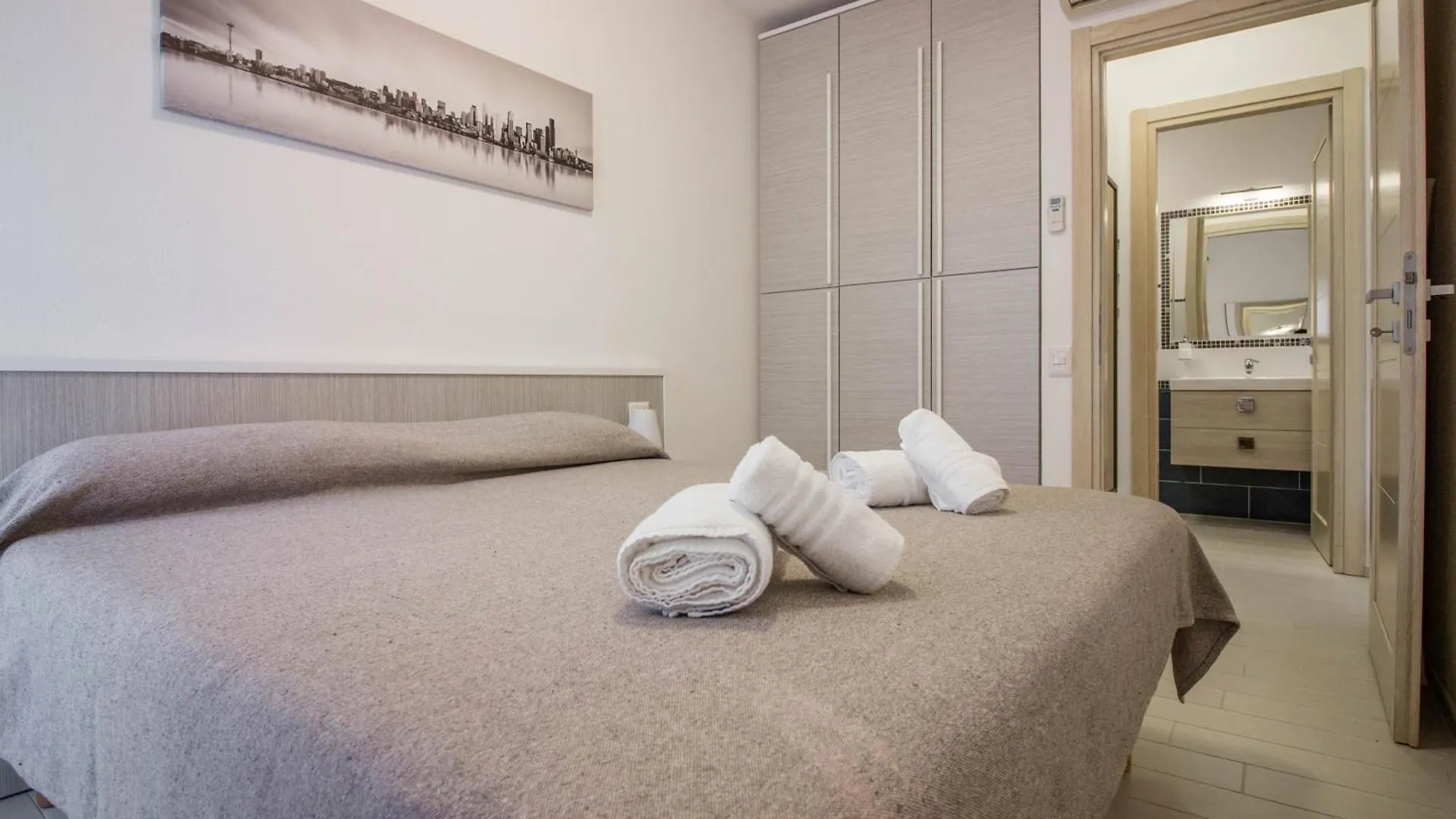 Cozy Apartment With Terrace Near The Airport! Olbia